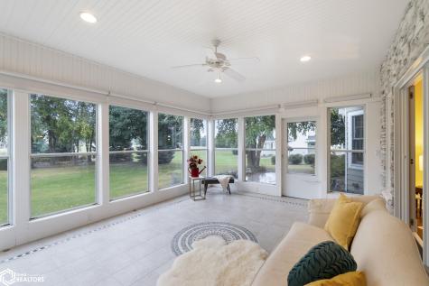 125 Pebble Creek Drive Mason City IA 50401