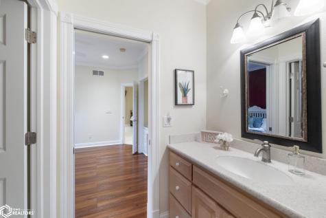 125 Pebble Creek Drive Mason City IA 50401