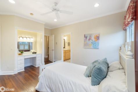 125 Pebble Creek Drive Mason City IA 50401