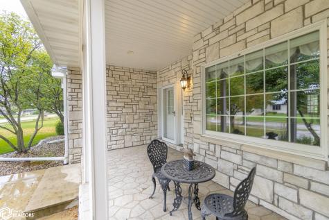 125 Pebble Creek Drive Mason City IA 50401