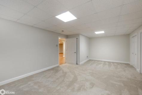 125 Pebble Creek Drive Mason City IA 50401