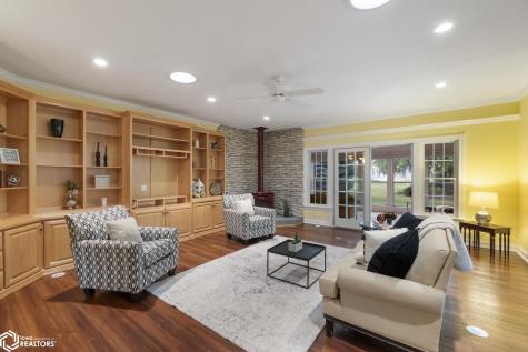 125 Pebble Creek Drive Mason City IA 50401