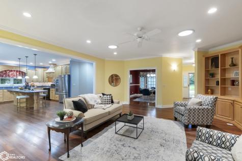 125 Pebble Creek Drive Mason City IA 50401