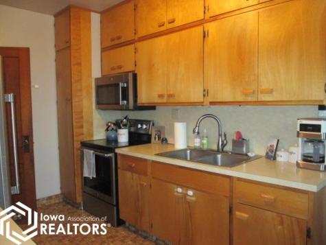 345 N 7th Street Forest City IA 50436