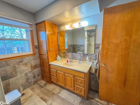 1324 Sunset Drive Hampton IA 50441