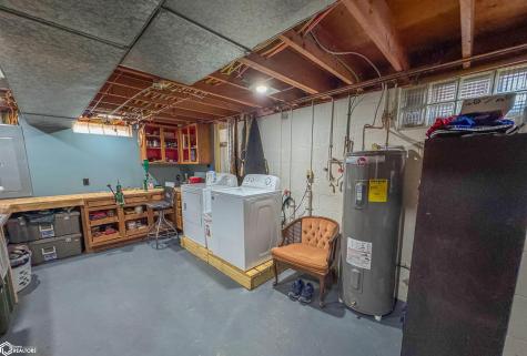 1324 Sunset Drive Hampton IA 50441