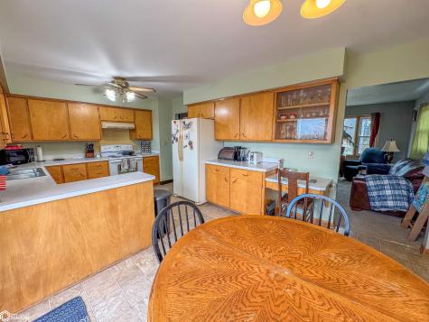 1324 Sunset Drive Hampton IA 50441