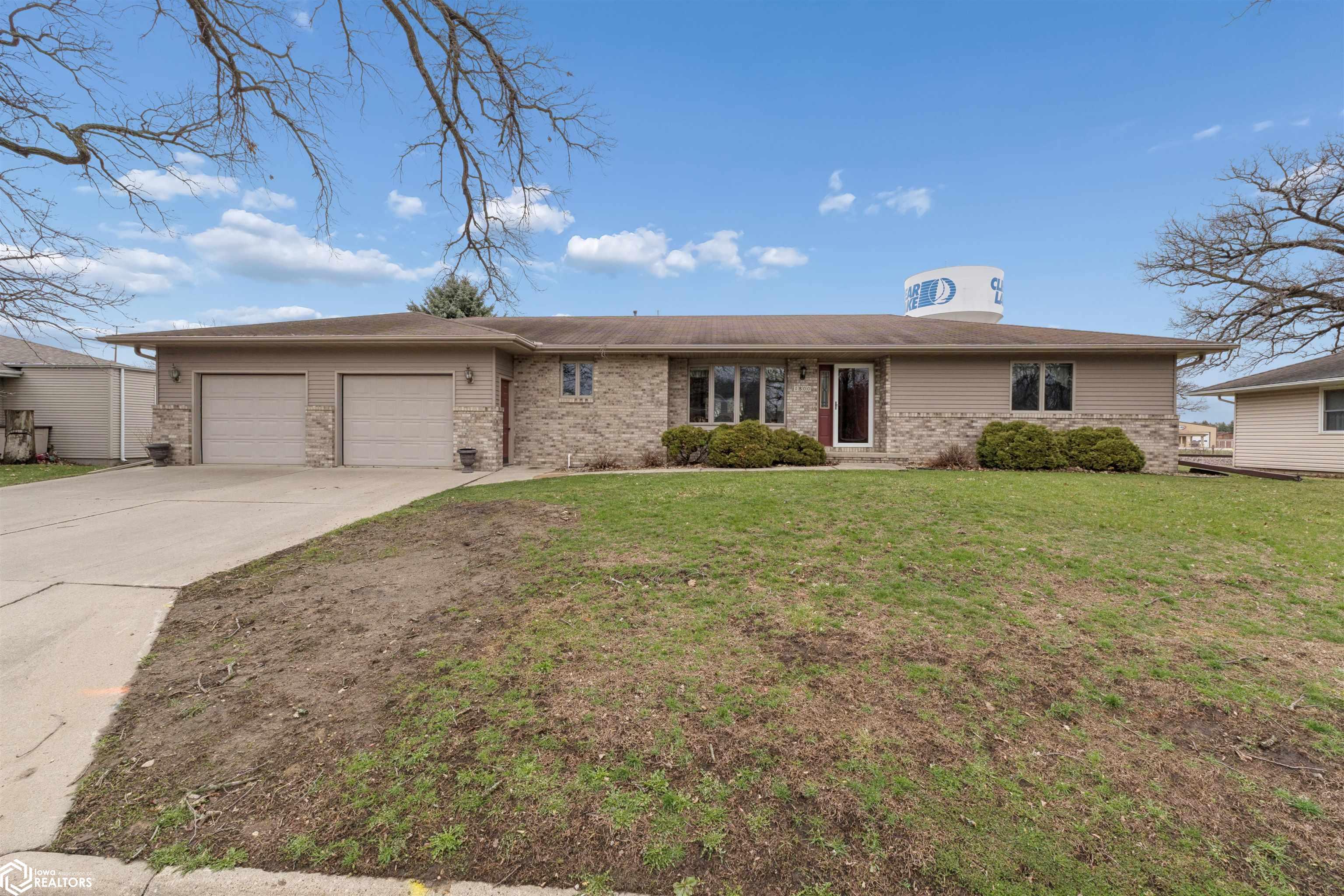 1800 W 7th Avenue N Clear Lake IA 50428