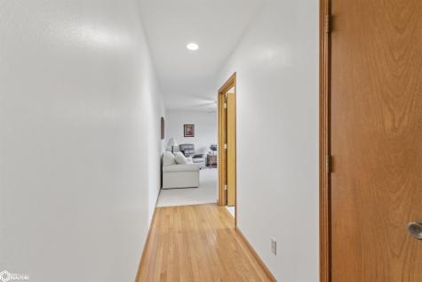 1800 W 7th Avenue N Clear Lake IA 50428