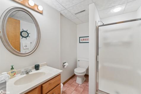1800 W 7th Avenue N Clear Lake IA 50428