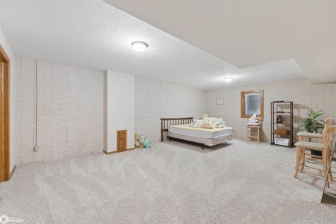 1800 W 7th Avenue N Clear Lake IA 50428
