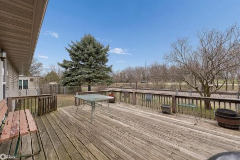1800 W 7th Avenue N Clear Lake IA 50428
