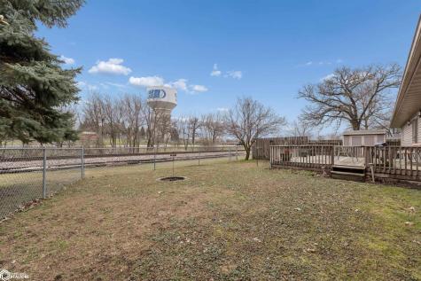1800 W 7th Avenue N Clear Lake IA 50428