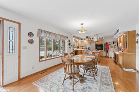 1800 W 7th Avenue N Clear Lake IA 50428