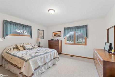 1800 W 7th Avenue N Clear Lake IA 50428