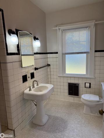 703 N Thorington Algona IA 50511