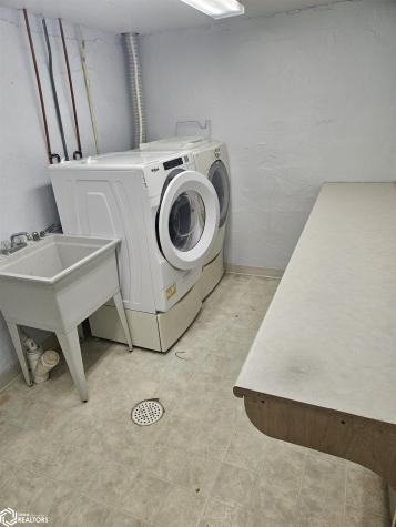 703 N Thorington Algona IA 50511