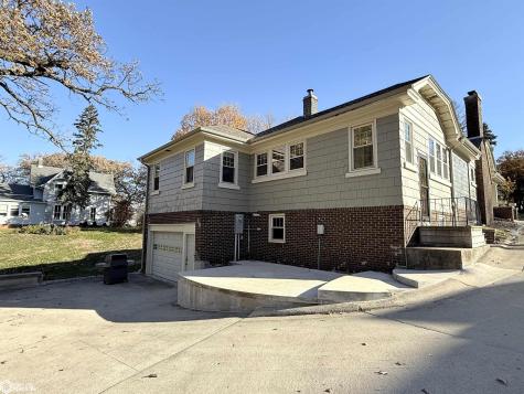 703 N Thorington Algona IA 50511