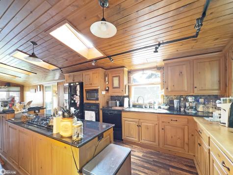 1431 Beeds Lake Drive Hampton IA 50441