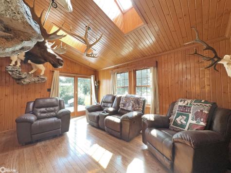 1431 Beeds Lake Drive Hampton IA 50441