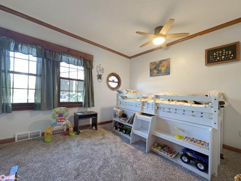 1431 Beeds Lake Drive Hampton IA 50441