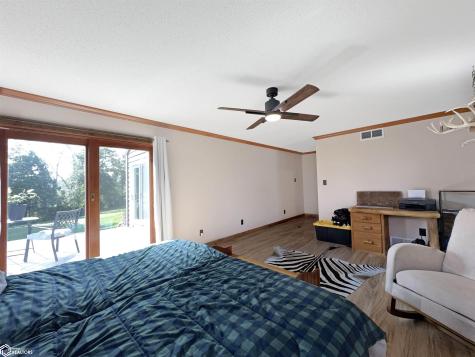 1431 Beeds Lake Drive Hampton IA 50441