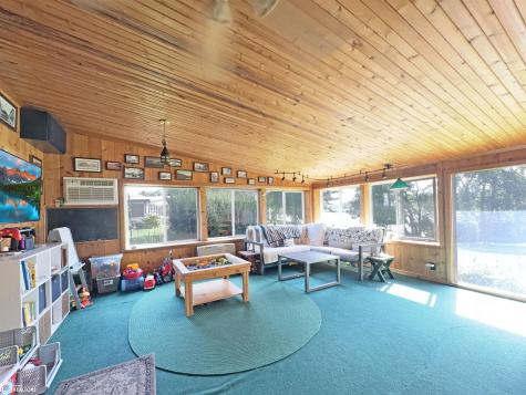 1431 Beeds Lake Drive Hampton IA 50441