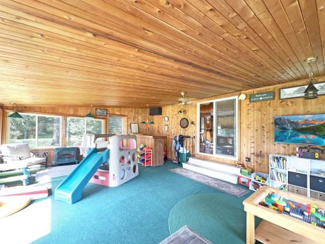 1431 Beeds Lake Drive Hampton IA 50441