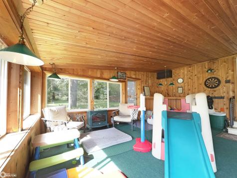 1431 Beeds Lake Drive Hampton IA 50441