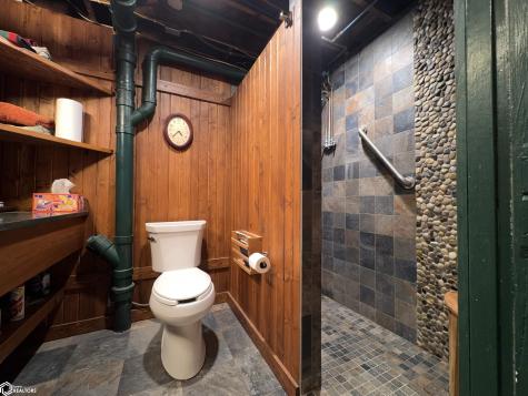 1431 Beeds Lake Drive Hampton IA 50441