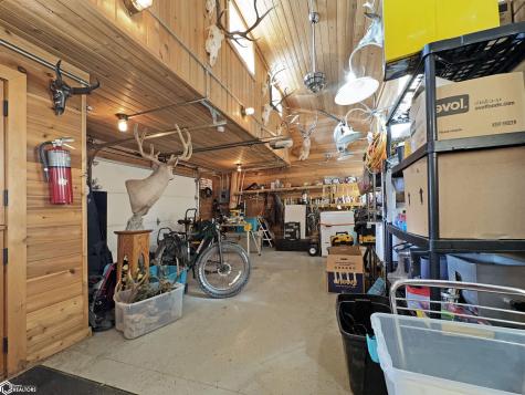 1431 Beeds Lake Drive Hampton IA 50441