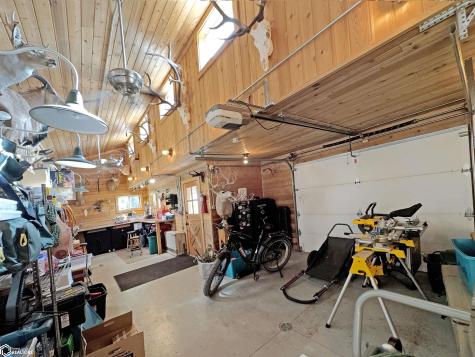 1431 Beeds Lake Drive Hampton IA 50441