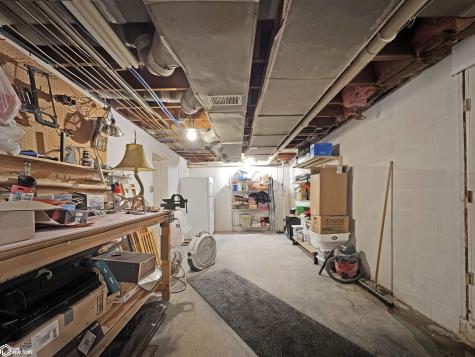 1431 Beeds Lake Drive Hampton IA 50441