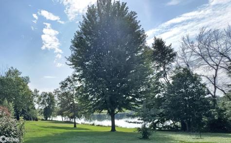 1431 Beeds Lake Drive Hampton IA 50441