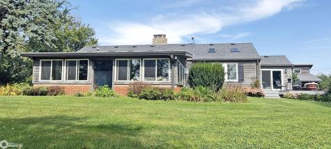 1431 Beeds Lake Drive Hampton IA 50441