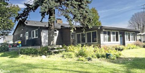 1431 Beeds Lake Drive Hampton IA 50441