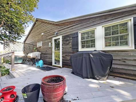 1431 Beeds Lake Drive Hampton IA 50441