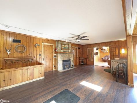 1431 Beeds Lake Drive Hampton IA 50441