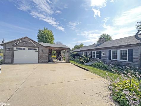 1431 Beeds Lake Drive Hampton IA 50441