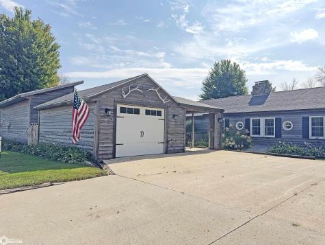 1431 Beeds Lake Drive Hampton IA 50441