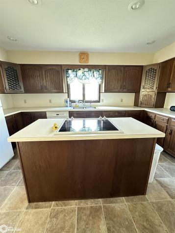 16053 I Avenue Iowa Falls IA 50126