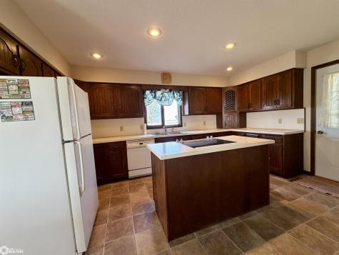 16053 I Avenue Iowa Falls IA 50126