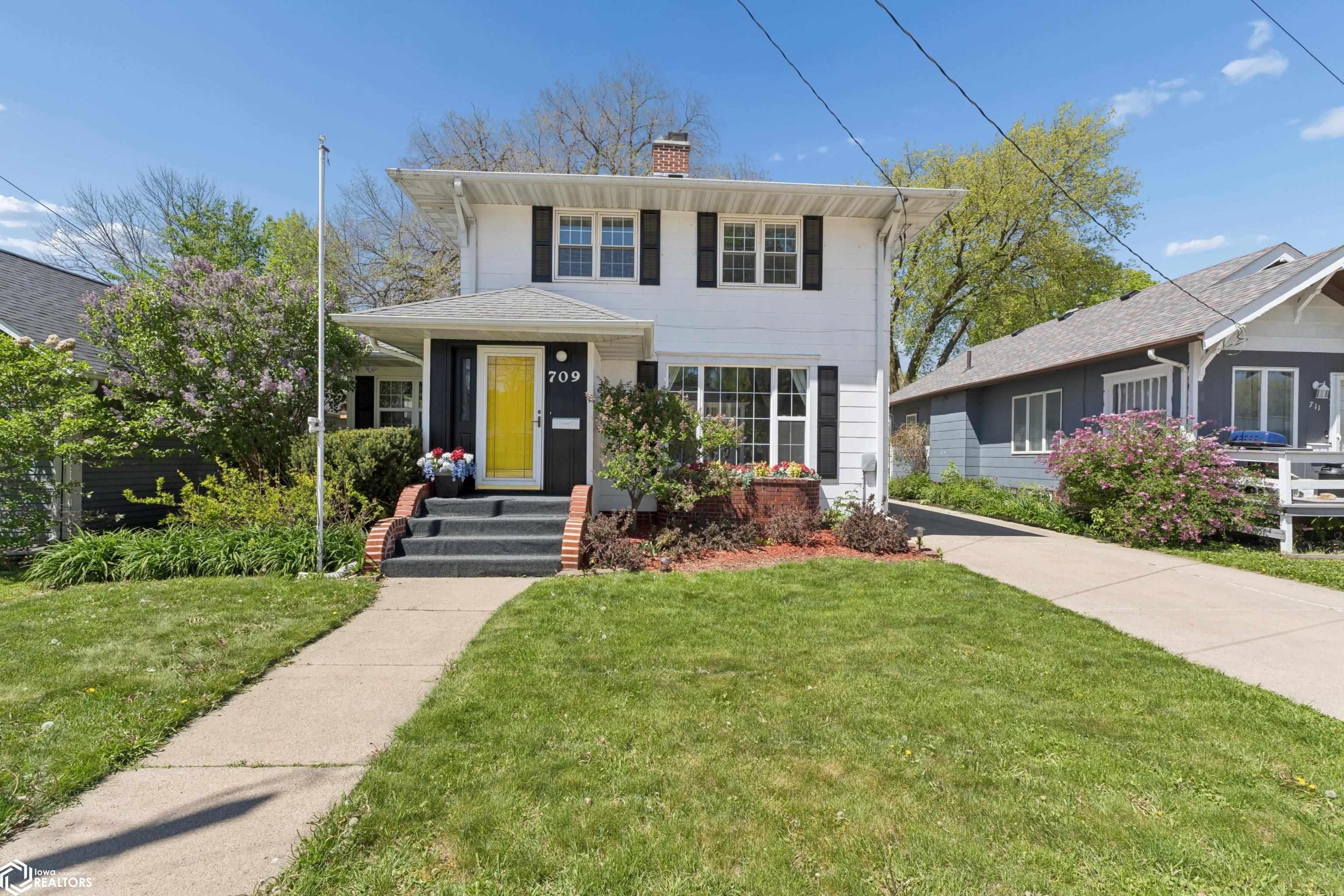 709 N 8th Street Clear Lake IA 50428