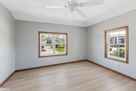 709 N 8th Street Clear Lake IA 50428