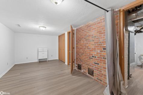709 N 8th Street Clear Lake IA 50428