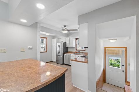 709 N 8th Street Clear Lake IA 50428