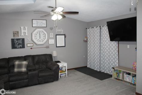 1160 Division Street Garner IA 50438