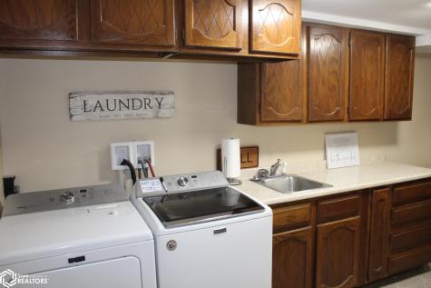 1160 Division Street Garner IA 50438