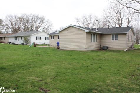1160 Division Street Garner IA 50438