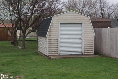 1160 Division Street Garner IA 50438